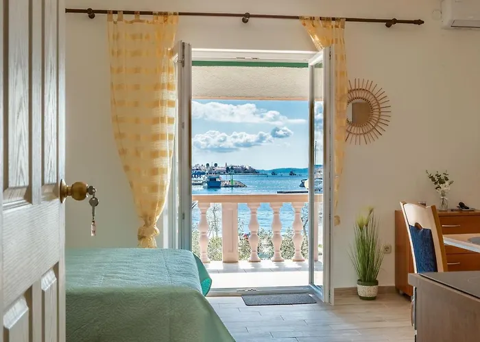 Mare-more W Balcony And Front And View Appartement Zadar