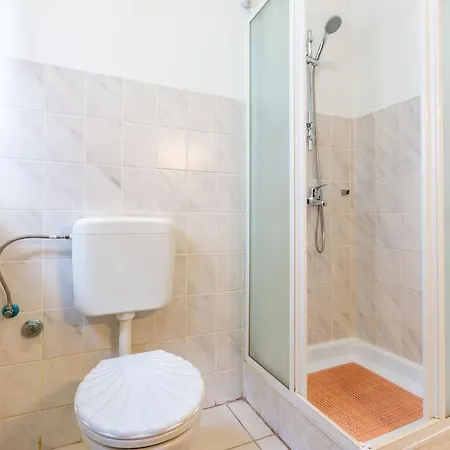 Mare-more W Balcony And Front And View *