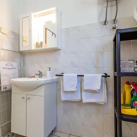 Mare-more W Balcony And Front And View 아파트 *